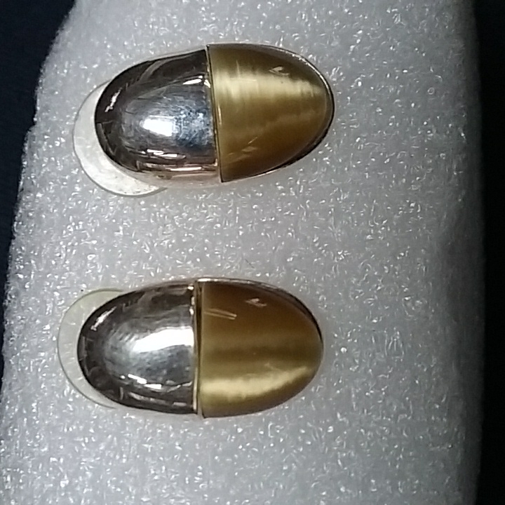 Vintage Best Tiger Eye Gold Tone Stud Earrings 12$